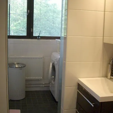 Huoneisto 21 Minutes From Helsinki - Smaller Kauniainen