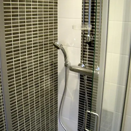 21 Minutes From Helsinki - Smaller * Kauniainen